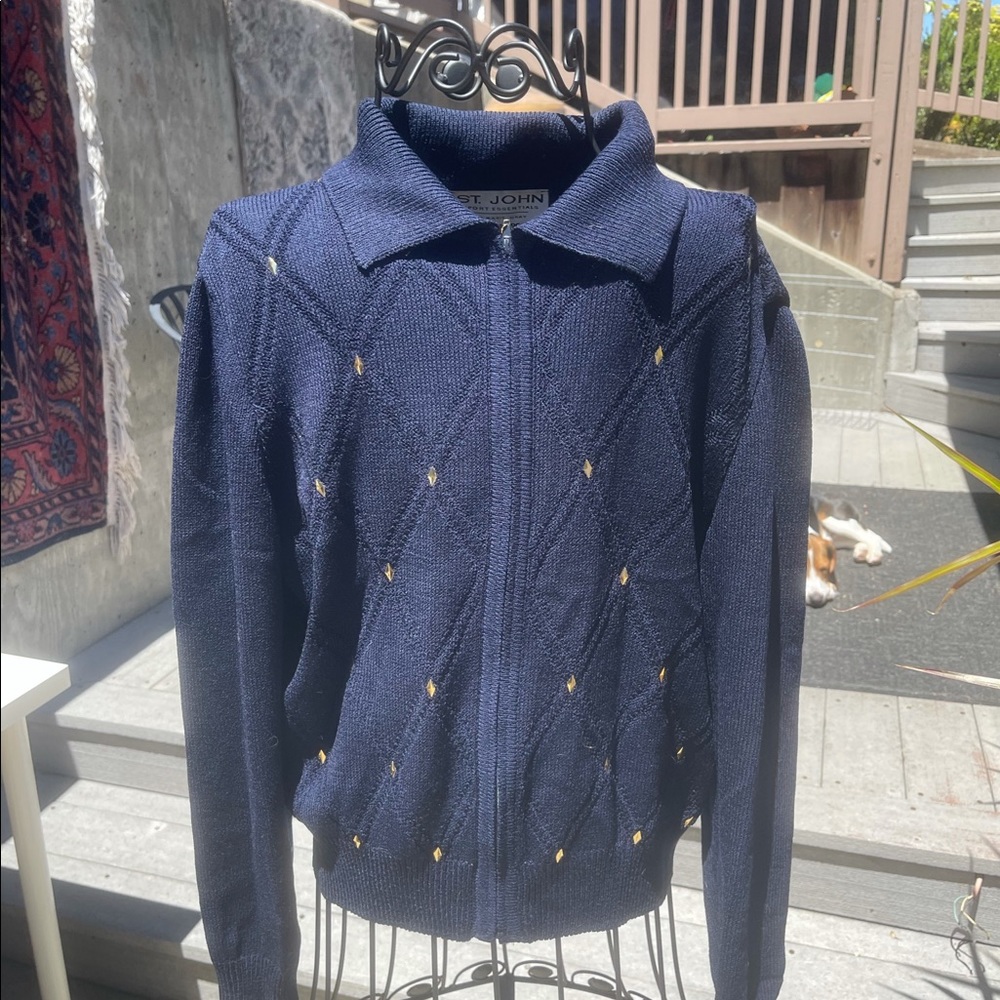 Blue sweater w gold accents